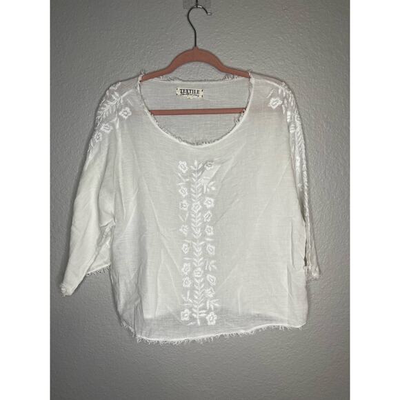 Elizabeth and James Textile Cotton White Summer Blouse - Picture 2 of 9